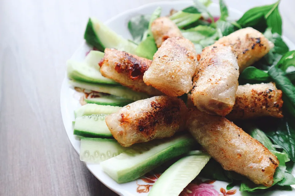Bếp và người đứng quán